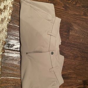 Lulu lemon men’s khaki shorts size 31